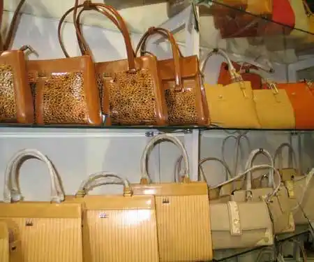 新白沟现象探秘:新白沟的转型之路 - 新闻资讯 - 国内 - 中国箱包网