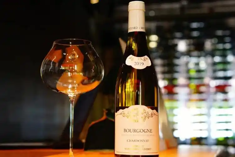 配额少量勃艮第奇梦庄园干白葡萄酒