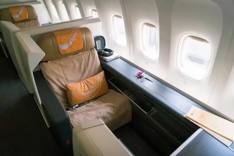 超五星服务——ca820 ewr-pek 国航头等舱体验