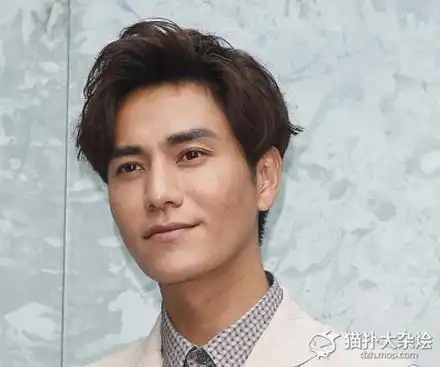 男明星的一脸大胡子,堪比女星的10支玻尿酸!