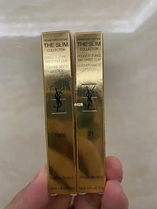 圣罗兰曲纹小金条口红