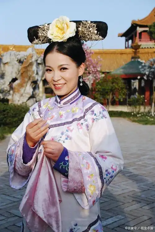 包衣制度:清朝权力游戏中的特权与悲剧