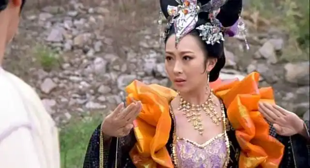 封神英雄榜:牙牙逃过一劫又遇石矶,阵法玄妙难突破,危险了