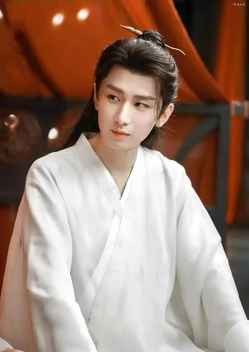 莲花楼男主,成毅.#成毅古装照 - 抖音