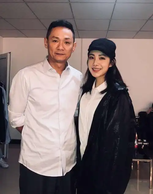 阳蕾《隐藏身份》杀青实力演绎卧底警察