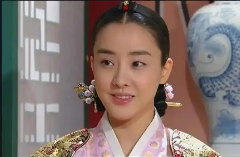 朝鲜"妖女"张绿水一一男性社会下的替罪羔羊