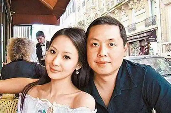 廖镇汉疑似出轨嫩模台湾第一名媛孙芸芸遭抛弃