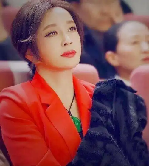 刘晓庆:遗憾的不是与陈国军离婚,而是被宁静"拐走"的姜文