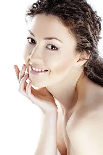 淘图网 图片素材 人物图片 美女图片 肌肤美白的外国美女面部高清图片