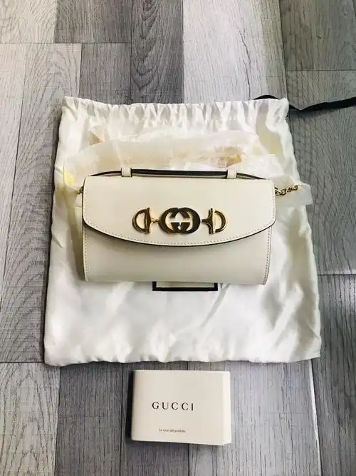 gucci 古驰 zumi系列 mini 链条7315白色单肩包