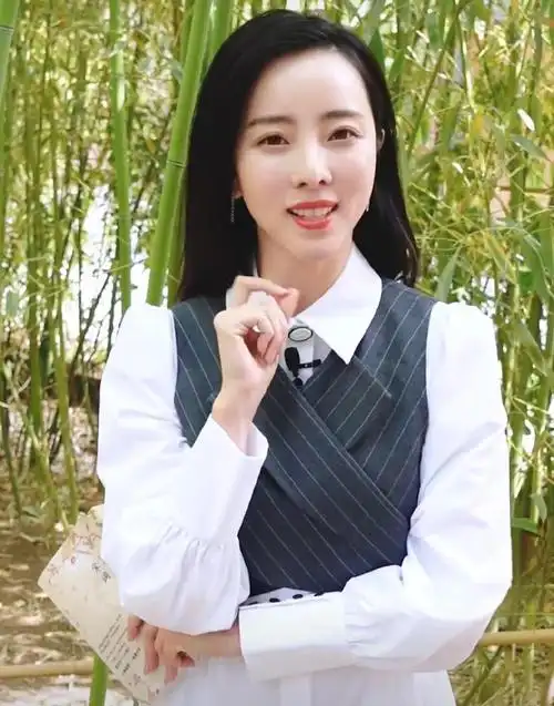 李思思缺席的一年回声嘹亮换了4位主持人她还有机会吗