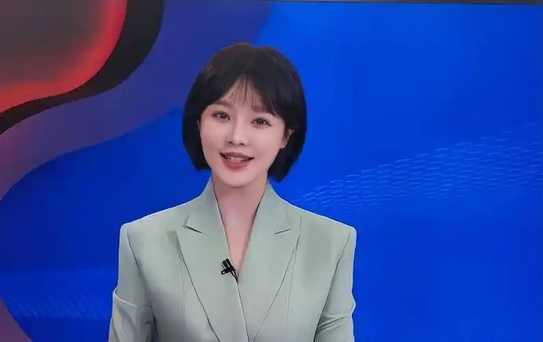 电视的美女主持不在少数,胡蝶就是其中闪耀的一名.