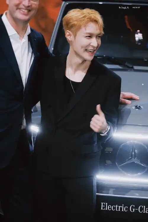 张艺兴[超话]##张艺兴开大g##张艺兴下车神图