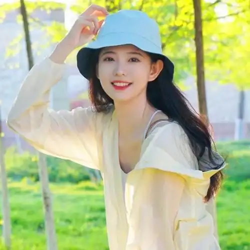 充满阳光正能量的头像