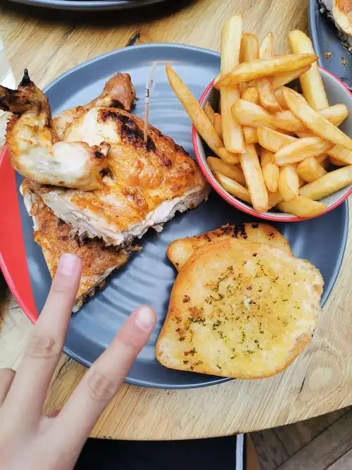 这是英国最有特色的午餐,份量很足,一个人几乎吃不完,而且味道也