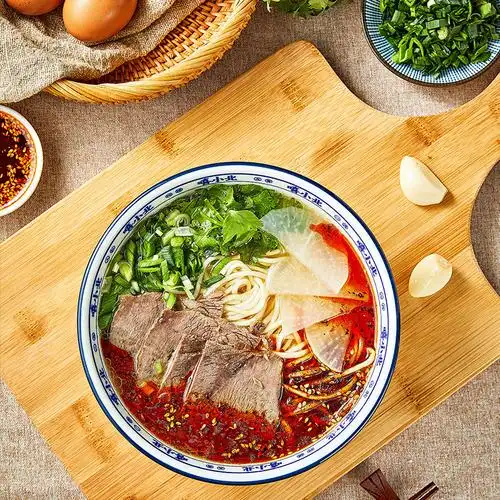 甘肃八坊清河河源清真兰州牛肉拉面汤料桶装方便面