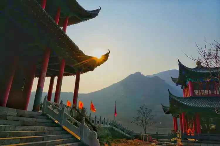 河南鹤壁古灵山风景区