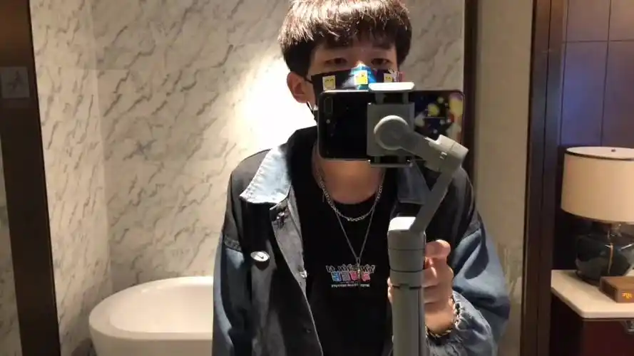 哈二叔女装:哈二叔九寨沟vlog以及女装!