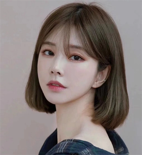 经典内扣波波头 减龄瘦脸少不了_波波发型 - 美发站