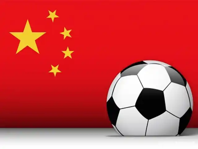 漫画:中国球迷与啦啦队,附漫画武磊一幅,用动漫讲足球