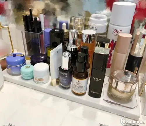 日常使用的化妆品 保养品