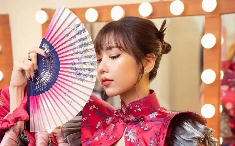 live越南solo女歌手min现场热舞