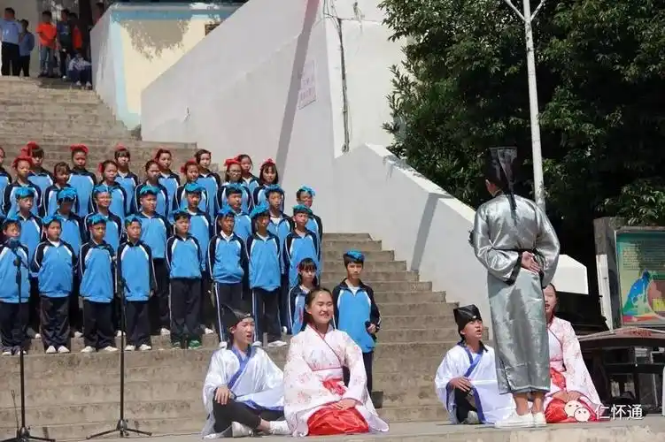 仁怀市第七中学:周泽举