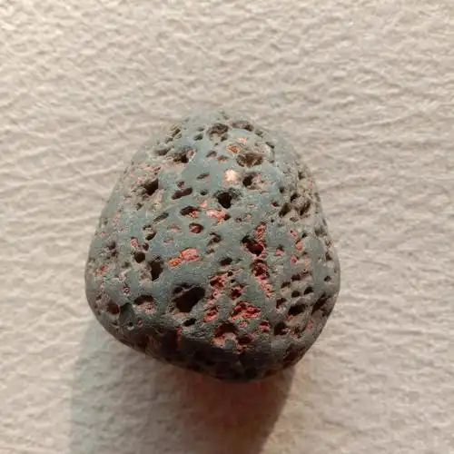 这个陨石微磁,经检测含有铁镍合金.#陨石  #陨石收藏  #陨石科普