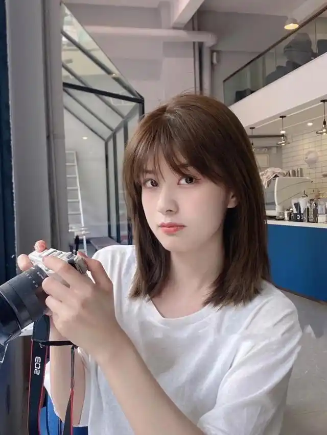 夏天要剪头发的女生,一定要尝试"初恋头"短发,谁剪谁好看!