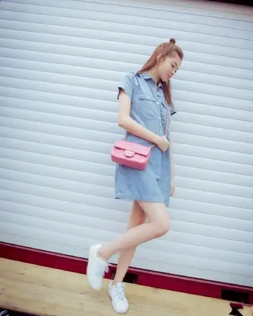 "华谊千金"王文也素颜现身,网友:她简直连路人都比不过!