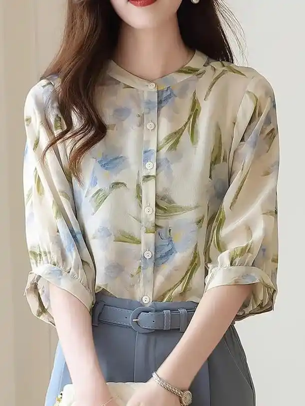 碎花短袖衬衫女上衣2023夏季新款气质.学学这样的穿搭,一天 - 抖音