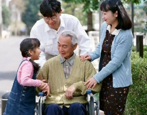 为什么有些人觉得年迈的父母是拖累?