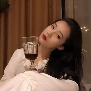 女生超拽霸气冷艳头像2021精选待我强大之日陪着闺蜜狂疯