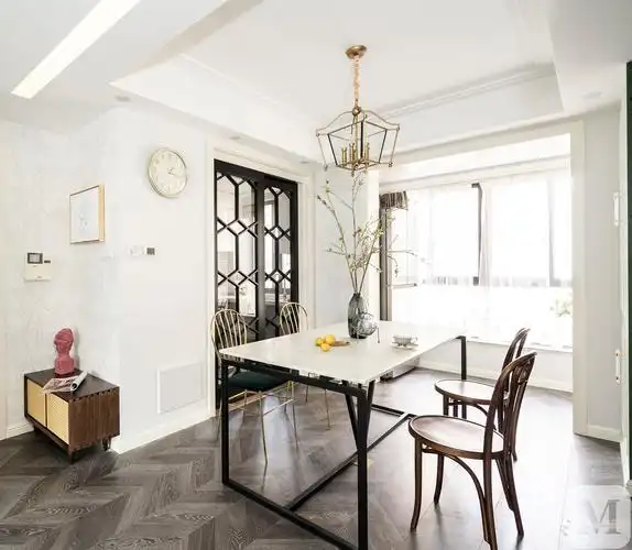 轻奢餐厅餐桌装修效果图