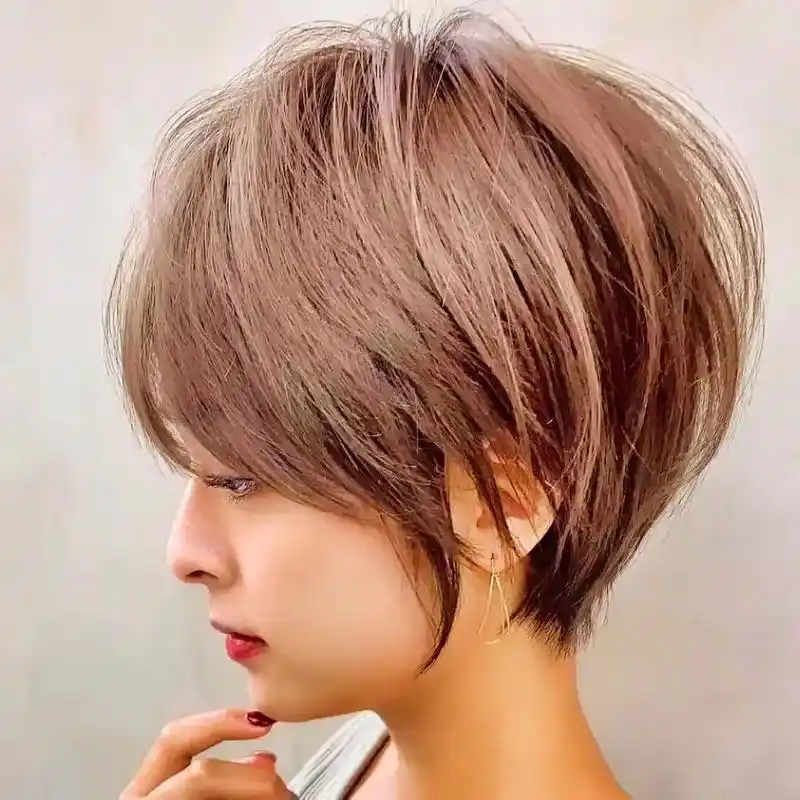 女士减龄短发推荐 #换个发型迎接新年 #如何找到适合自己的 - 兑趑