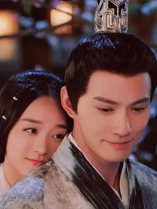 凤弈,何泓姗,徐正溪