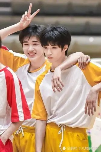 tnt刘耀文宋亚轩文轩yyds