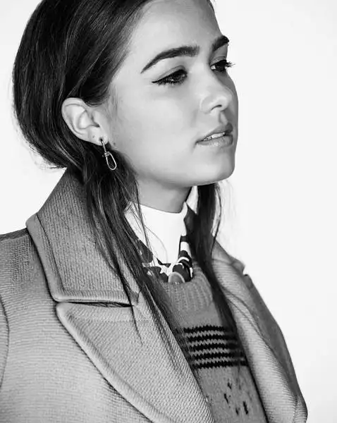 海莉·露·理查森 haley lu richardson的图片