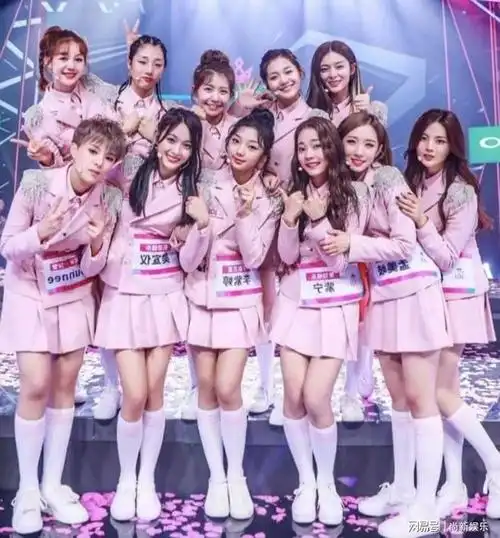 不同于传统日韩女团的复制粘贴,火箭少女101没有复刻日韩模式,她们的