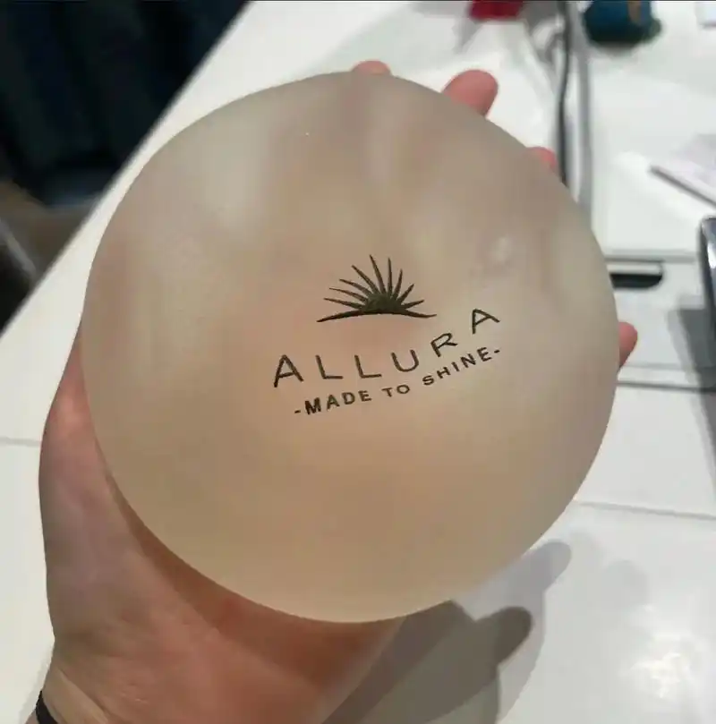 手术成功 #假体丰胸 - 抖音