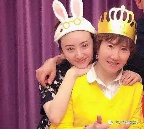 景甜带张继科见父母,明星的妈妈怎么都这么年轻!