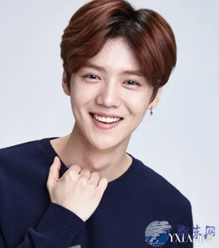 鹿晗中分发型图片鹿晗成奔跑三固定嘉宾