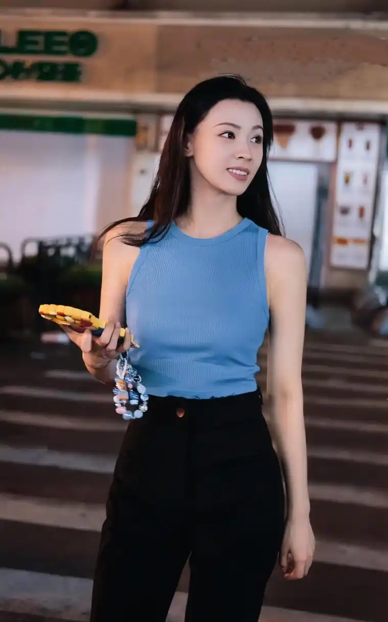 《大奉打更人》正在热拍,期待丁笑滢饰演的宅斗行家王思慕早日跟