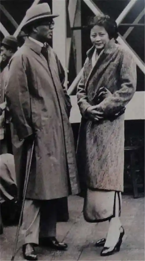 宋子文珍贵的老照片第一张儒雅帅气