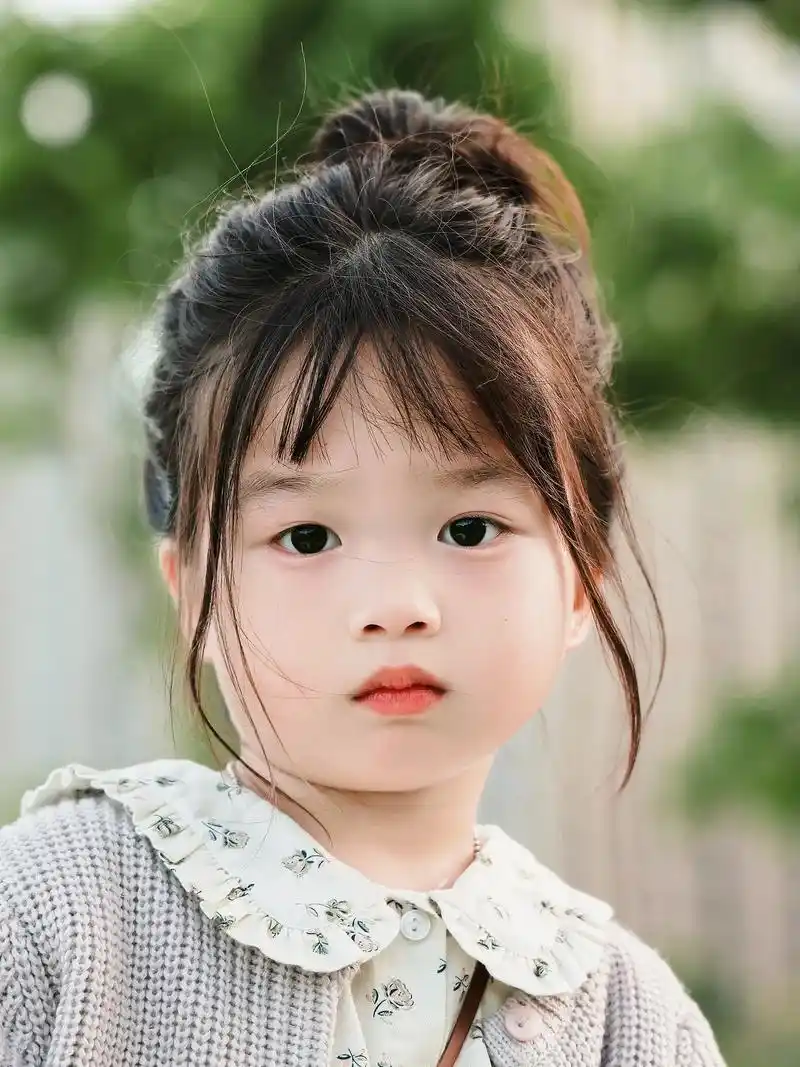 圆圆脸的女儿真的超甜der.#因为你爱上整个夏末#生女儿就是