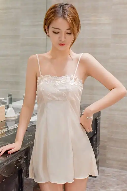 冰丝睡衣女夏季冰丝性感薄款蕾丝小胸公主一字领抹胸吊带睡裙8826白色