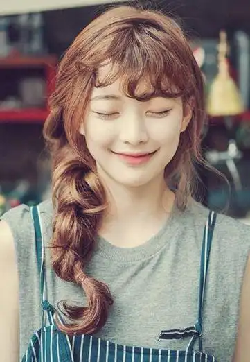 10款学生款长发发型,青春可爱的学生发型!