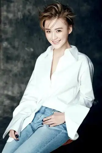 五年前她因出演恶毒女人而被网友谩骂不断,更因此几年都接不到戏