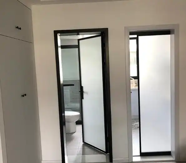 洗手间的门是单包套还是双包套,要看它们的不同,以及个人的喜好