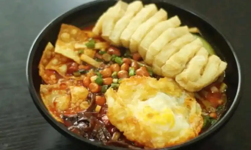 豆腐串煎蛋螺蛳粉图片